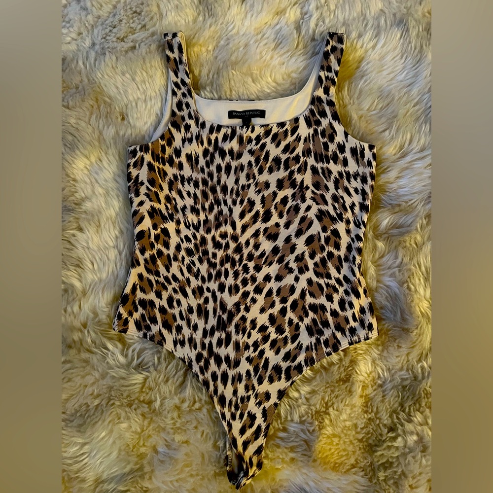Leopard print bodysuit (Banana Republic)